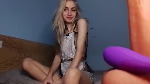 lesyawhite online show from 30, 10, 2025