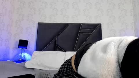 Snapshot of leti_white chatting on 28, 10, 2025 Leti White online show from 28, 10, 2025