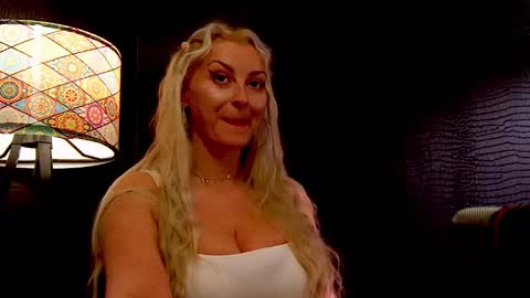 Snapshot of leticiareys chatting on 17, 1, 2026 leticiareys online show from 17, 1, 2026