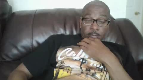 Snapshot of letmegetsum2 chatting on 19, 5, 2026 letmegetsum2 online show from 19, 5, 2026