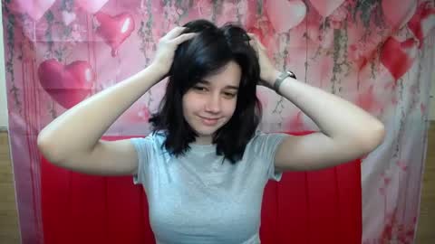 Snapshot of letty_curly chatting on 7, 5, 2026 letty_curly online show from 7, 5, 2026