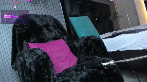 Snapshot of levana1 chatting on 19, 11, 2025 levana1 online show from 19, 11, 2025