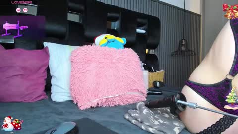 Snapshot of levana1 chatting on 18, 12, 2025 levana1 online show from 18, 12, 2025