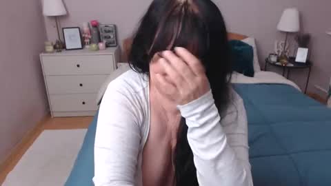 Snapshot of leveme2night chatting on 13, 11, 2025 Mary online show from 13, 11, 2025