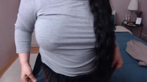 Snapshot of leveme2night chatting on 18, 11, 2025 Mary online show from 18, 11, 2025