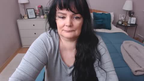 Snapshot of leveme2night chatting on 16, 12, 2025 Mary online show from 16, 12, 2025