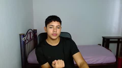 Snapshot of levii_7 chatting on 13, 9, 2025 0600AM-1200PM - online show from 13, 9, 2025