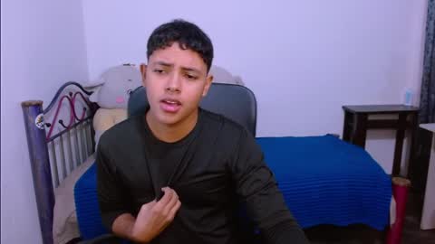 Snapshot of levii_7 chatting on 18, 10, 2025 0600AM-1200PM - online show from 18, 10, 2025