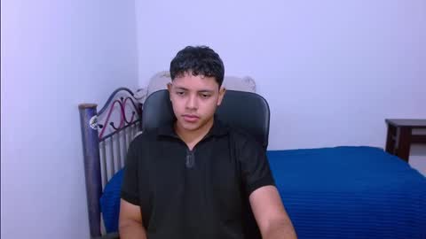 Snapshot of levii_7 chatting on 20, 10, 2025 0600AM-1200PM - online show from 20, 10, 2025