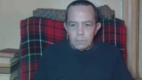 Snapshot of levon48 chatting on 10, 12, 2024 levon48 online show from 10, 12, 2024