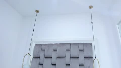    online show from 16, 10, 2025