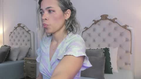    online show from 20, 10, 2025