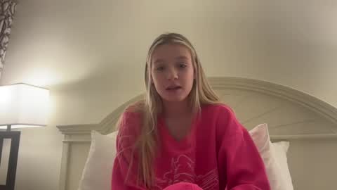Snapshot of lexaarose05 chatting on 3, 1, 2025 lexisRose online show from 3, 1, 2025