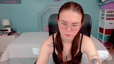 Snapshot of lexalove_doll chatting on 24, 9, 2025 Lexas Room online show from 24, 9, 2025
