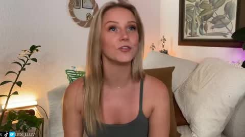 Snapshot of lexi_luv chatting on 17, 4, 2026 Lexi online show from 17, 4, 2026