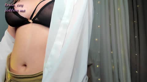 Snapshot of lexia_coy chatting on 2, 2, 2025 Vicki online show from 2, 2, 2025