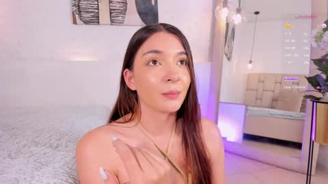 Lexie  online show from 25, 2, 2025