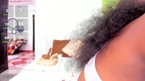 Lexieegrey online show from 6, 10, 2025