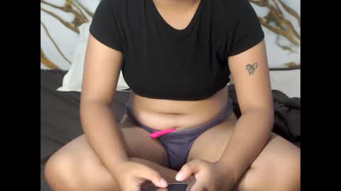 Snapshot of lexielar chatting on 10, 5, 2026 LEXIE online show from 10, 5, 2026