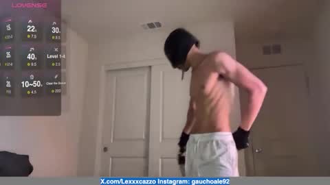 Snapshot of lexxxcazzo chatting on 24, 10, 2025 Dromaeosaurex online show from 24, 10, 2025