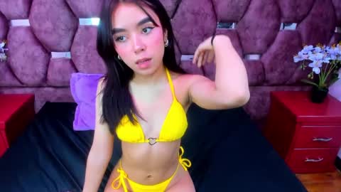 Snapshot of lexy_petite_ chatting on 6, 3, 2025 lexy_petite_ online show from 6, 3, 2025
