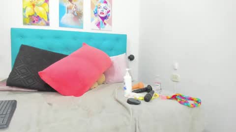 Snapshot of lexy_sexy_20 chatting on 19, 2, 2025 lexy_sexy_20 online show from 19, 2, 2025