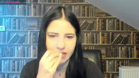 lexyswett online show from 10, 11, 2025