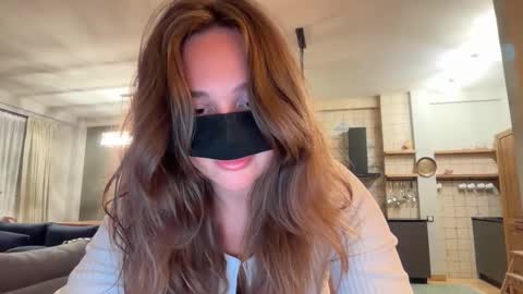 Leyla online show from 11, 9, 2025