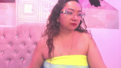 Leyla smithh online show from 27, 10, 2025