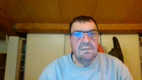 leyo1305 online show from 22, 12, 2025