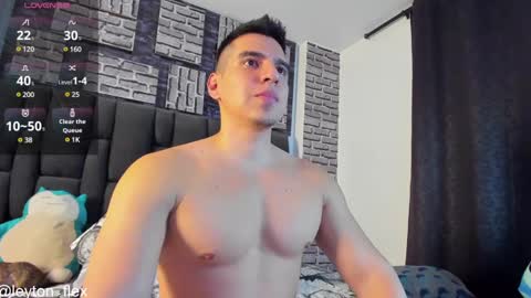 Snapshot of leyton_flexx chatting on 14, 2, 2025 L E Y T O N online show from 14, 2, 2025