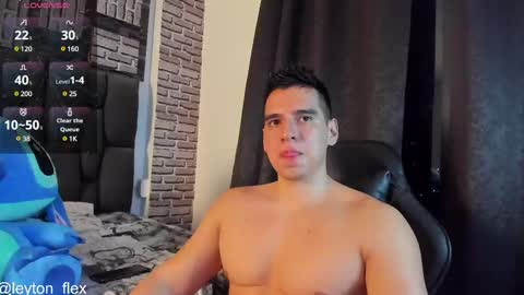Snapshot of leyton_flexx chatting on 20, 2, 2025 L E Y T O N online show from 20, 2, 2025