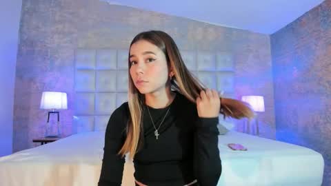 LEZY online show from 24, 11, 2025