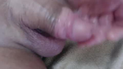 Lezzie Lover online show from 2, 1, 2025