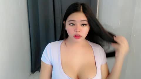 Snapshot of lhara_cumming chatting on 29, 6, 2026 LHARA online show from 29, 6, 2026