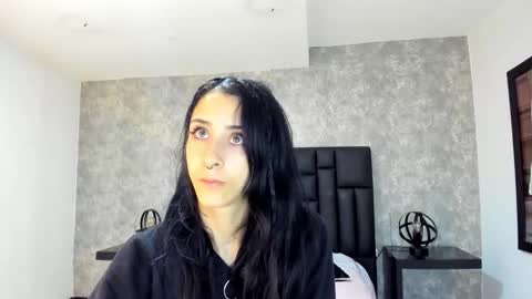 lhiamfitt online show from 7, 1, 2025