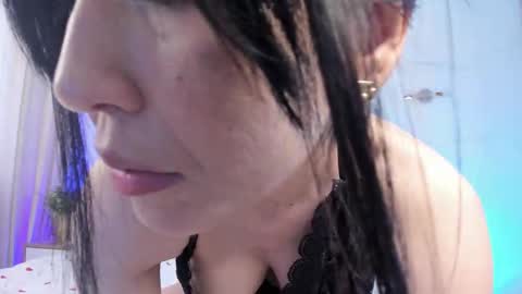 Snapshot of li_baby chatting on 25, 2, 2026 Shaya MILKY BOOBS online show from 25, 2, 2026