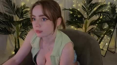 Snapshot of li_j chatting on 15, 5, 2026 Linda my FANSLY red fury online show from 15, 5, 2026