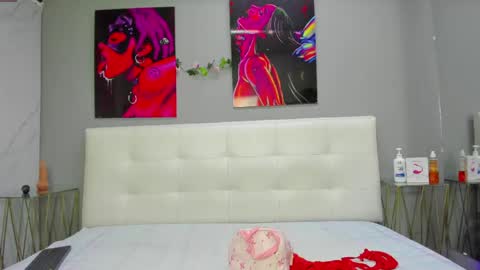 lia78couple online show from 6, 6, 2026