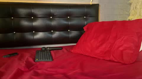 Lia James online show from 11, 5, 2026