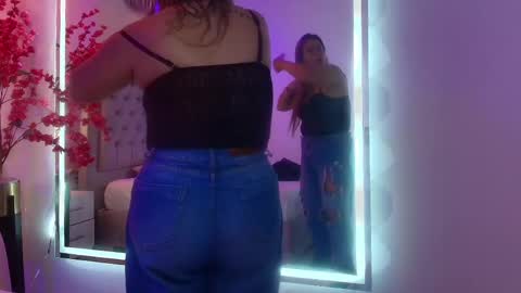Lia  online show from 1, 5, 2026