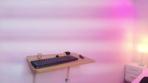 Lia  online show from 2, 5, 2026