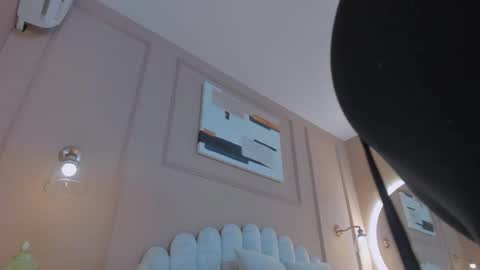 Snapshot of lia_ass chatting on 19, 2, 2025 Liss 3 online show from 19, 2, 2025