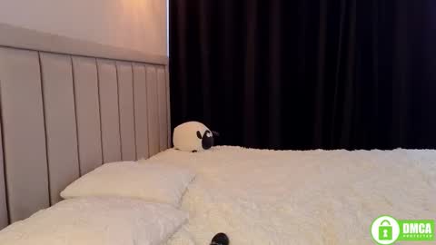 Snapshot of lia_flores chatting on 8, 10, 2025 Lia online show from 8, 10, 2025