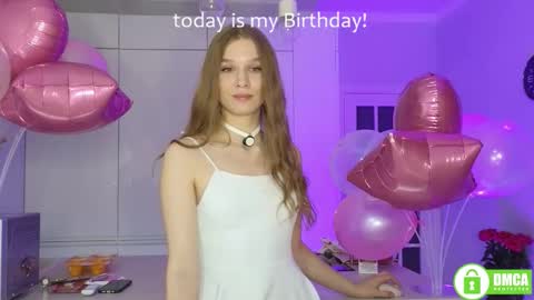 Snapshot of lia_flores chatting on 25, 10, 2025 Lia online show from 25, 10, 2025