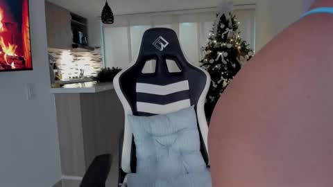 Lia online show from 16, 12, 2025