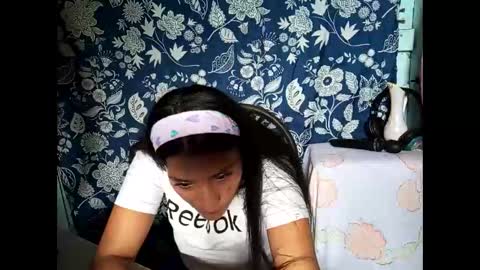 Snapshot of lia_hottie chatting on 28, 5, 2026 Lia online show from 28, 5, 2026