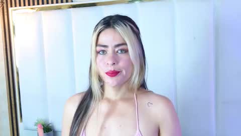 lia_jonesss online show from 17, 12, 2025