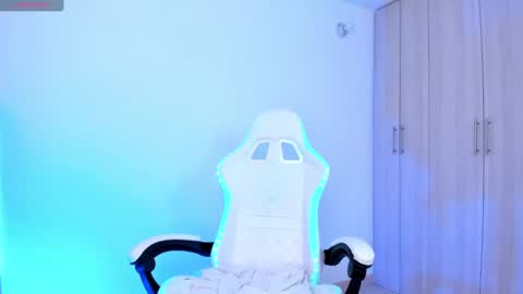 Little Queen Lia  online show from 4, 2, 2025