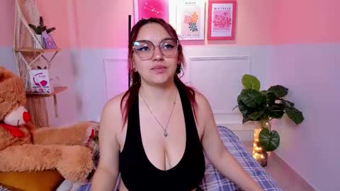 Lia Roise  online show from 22, 12, 2025